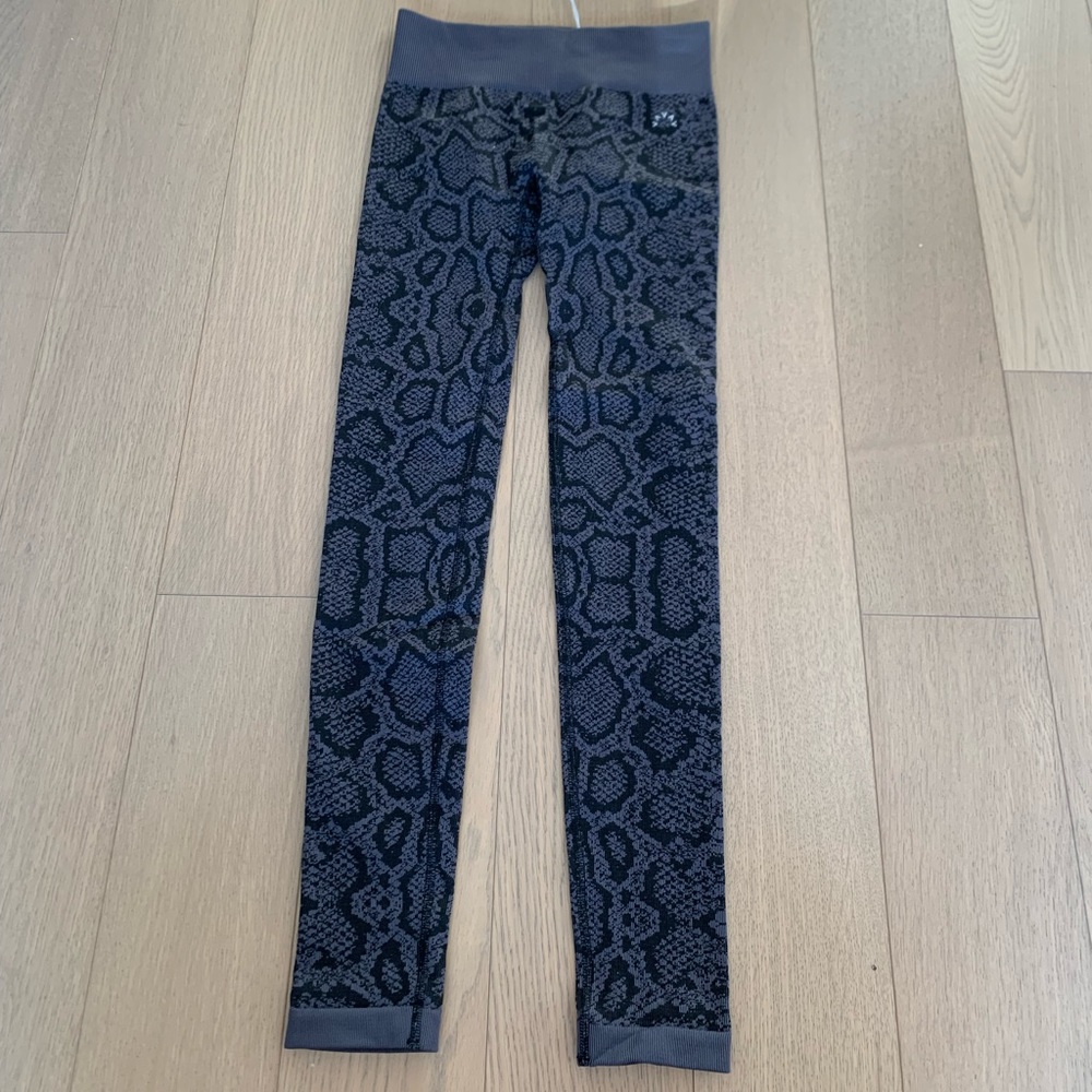 Varley leggings
